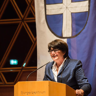 Bild vergrößern: Oberbürgermeisterin Cornelia Petzold-Schick hieß die Gäste herzlich in Bruchsal willkommen