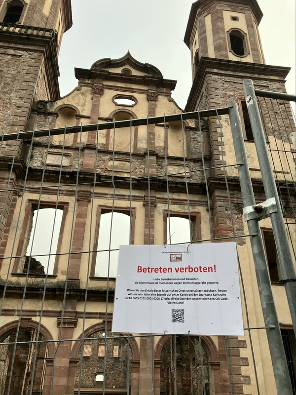Bild vergr&ouml;&szlig;ern: Am 8. Juli beginnen Notsicherungsma�nahmen, um die vor�bergehende Sperrung des Klostergel�ndes wieder aufheben zu k�nnen.