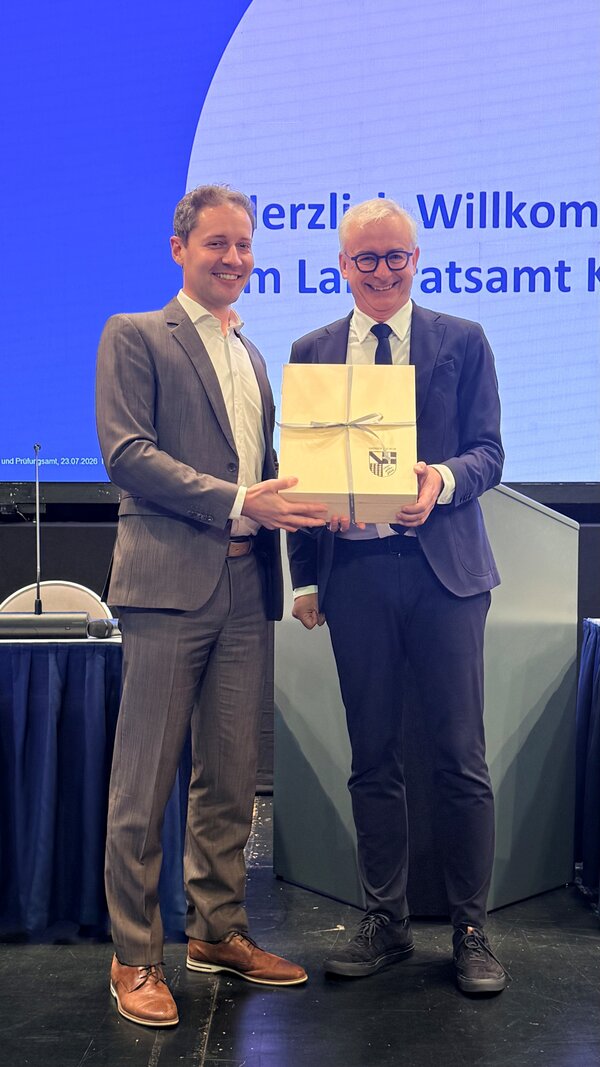 Michael M&ouml;slang (CDU/Junge Liste) ist aus dem Kreistag des Landkreises Karlsruhe ausgeschieden und wurde von Landrat Dr. Christoph Schnaudigel verabschiedet.