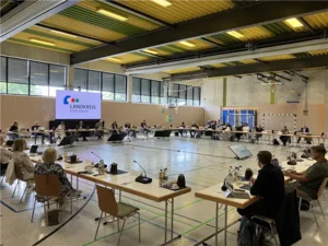 Der Jugendhilfe- und Sozialausschuss hat sich mit der Situation von Menschen mit Migrations- und Fluchthintergrund im Landkreis Karlsruhe befasst. 