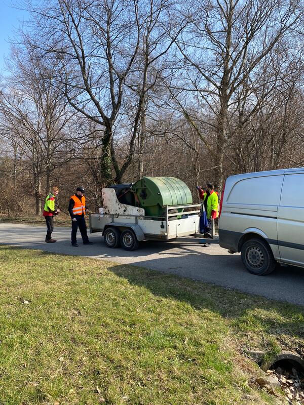 Bild vergrößern: An der Aktion »Forest Cleanup Day» beteiligt sich auch 2023 das Forstamt im Landratsamt Karlsruhe. Es wird wieder eine Müllsammelaktion im Wald in Marxzell geben.