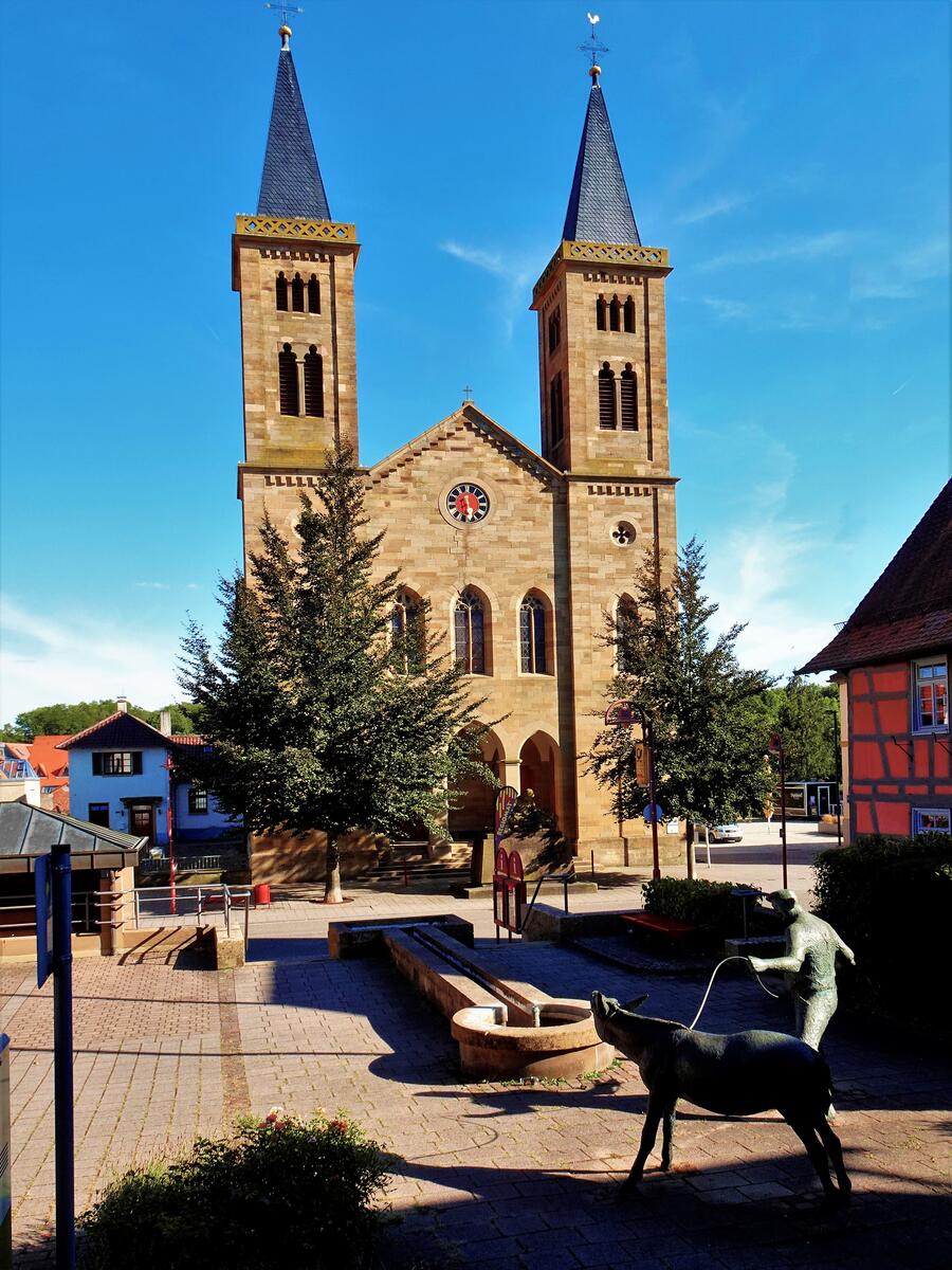 Bild vergrößern: Weinbrenner-Schüler Heinrich Hübsch plante die Liebfrauenkirche in Zaisenhausen