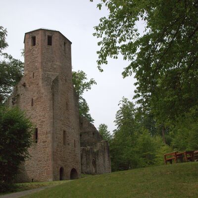 Bild vergrößern: Ruine St. Barbara in Langensteinbach