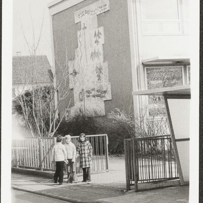 Bild vergrößern: Paula-Fürst-Schule in Gölshausen um 1971